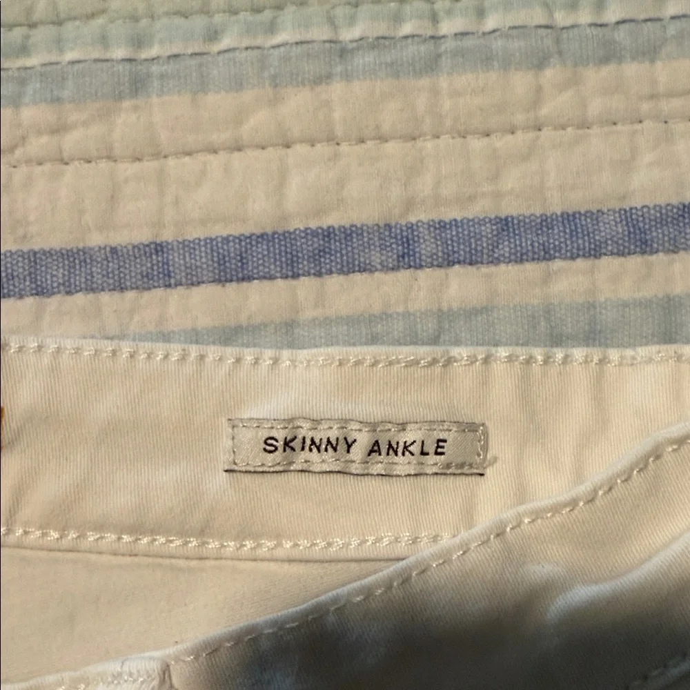 Anne Klein White Cropped Jeans - Picture 4 of 7